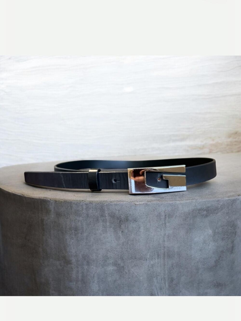 Vintage Tom Ford Gucci Black Leather Belt with Silver G Logo Buckle 80